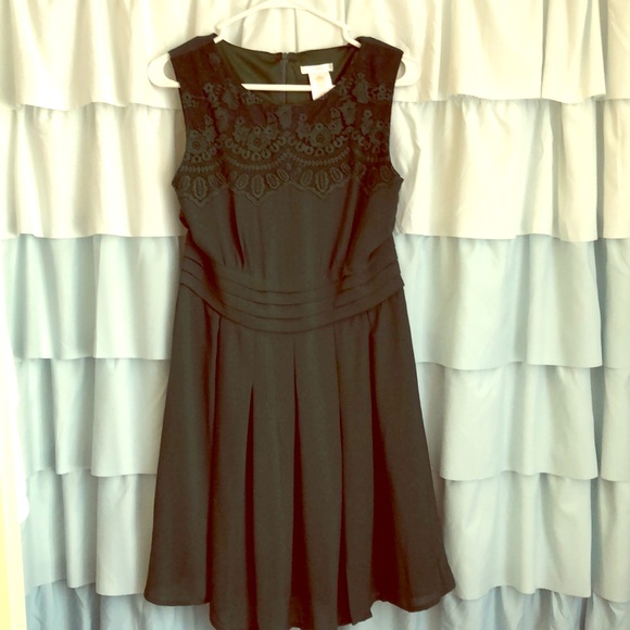 ModCloth Evergreen party dress with lace and mesh - Picture 2 of 4
